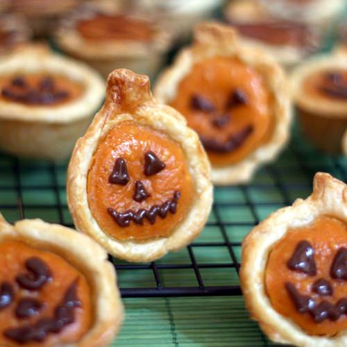 Pumpkin pie bites