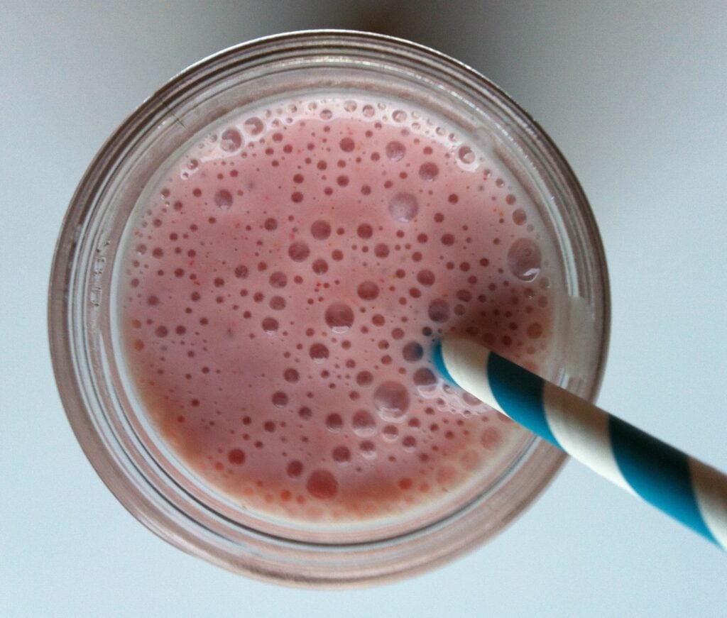 Blood Orange Strawberry Banana Smoothie Recipe - a healthy combo of Chobani's Blood Orange Greek Yogurt, strawberries, bananas, vanilla almond milk & honey