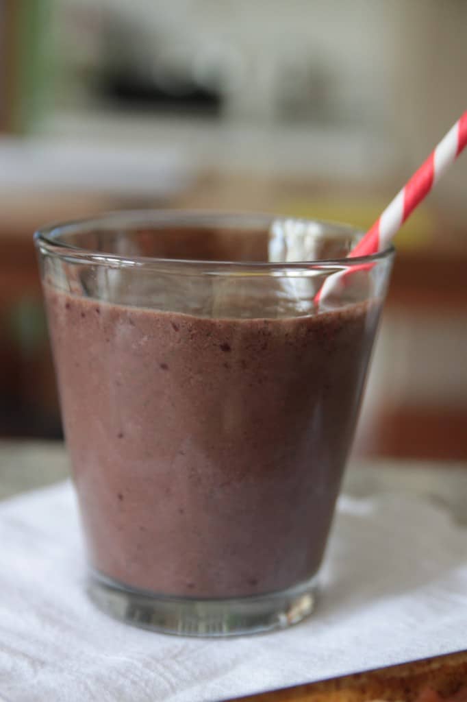 double-chocolate-cherry-smoothie