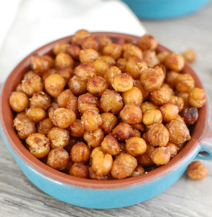 Crunchy Roasted Chickpeas - healthy snacking