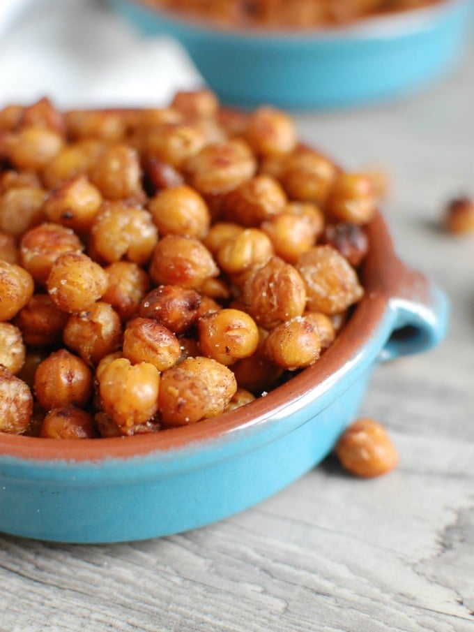 Crunchy Roasted Chickpeas - healthy
