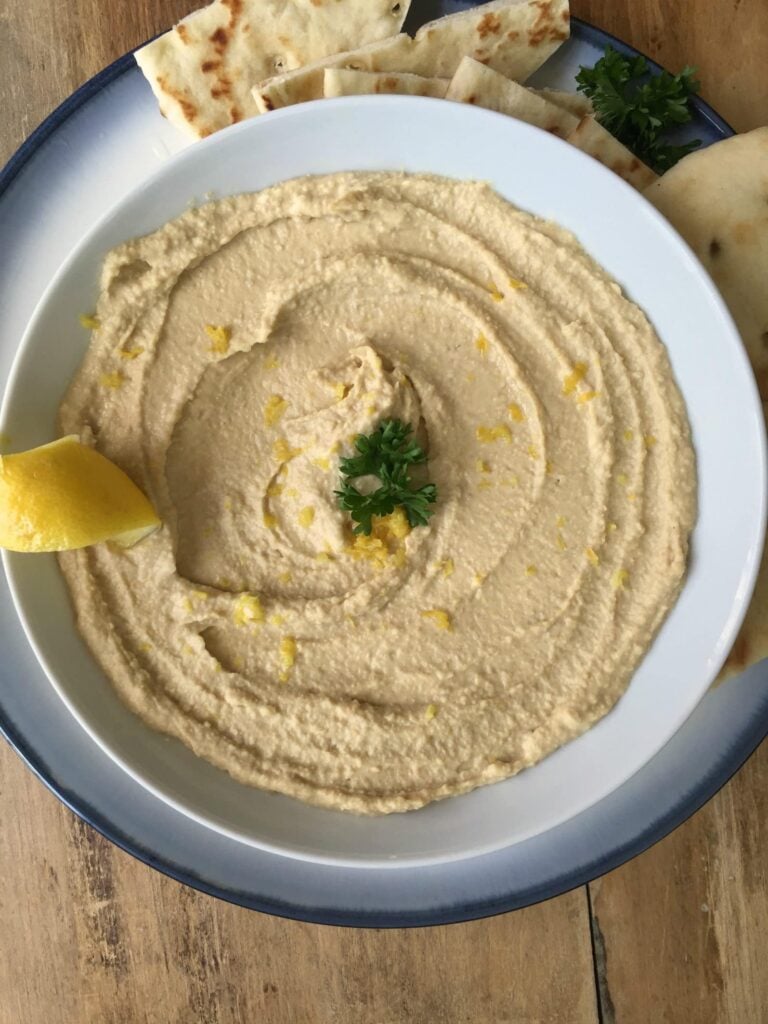Lemon Hummus with lemon 