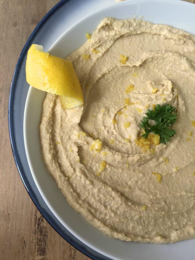 Lemon Hummus in bowl 