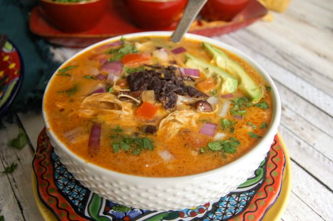 Slow Cooker Mexican Cheesy Chicken Soup