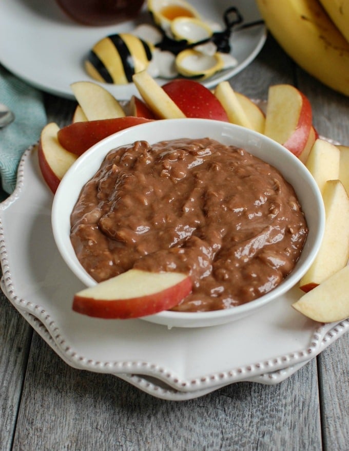 5 Ingredient Chocolate Banana Dip - snack
