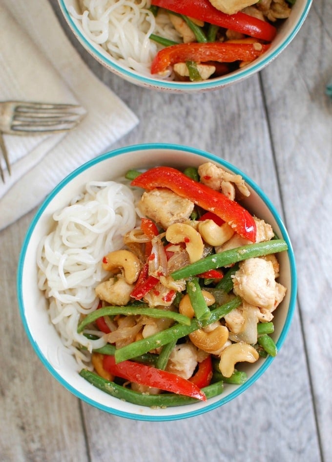Lemongrass Chicken Noodle Bowls - easy dinner idea!