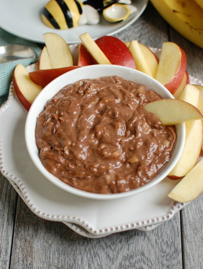 5 Ingredient Chocolate Banana Dip - snacking made simple