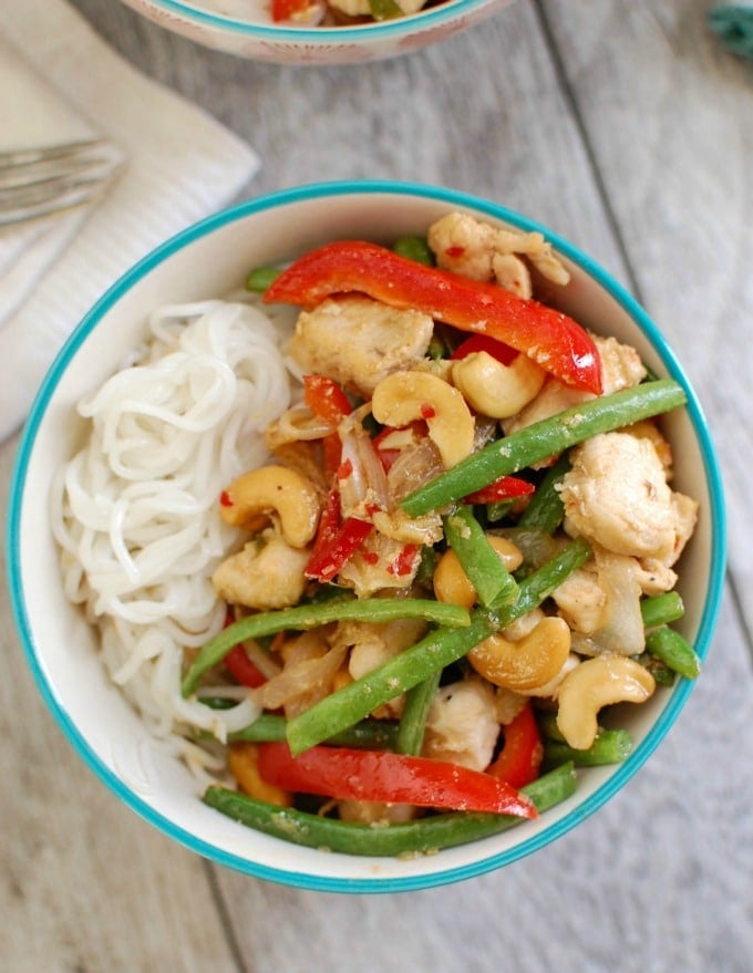 Lemongrass Chicken Noodle Bowls - Asian inspired food