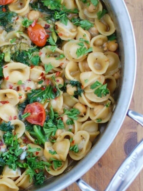One Pot Chickpea Kale Pasta Recipe 1200 x 1200