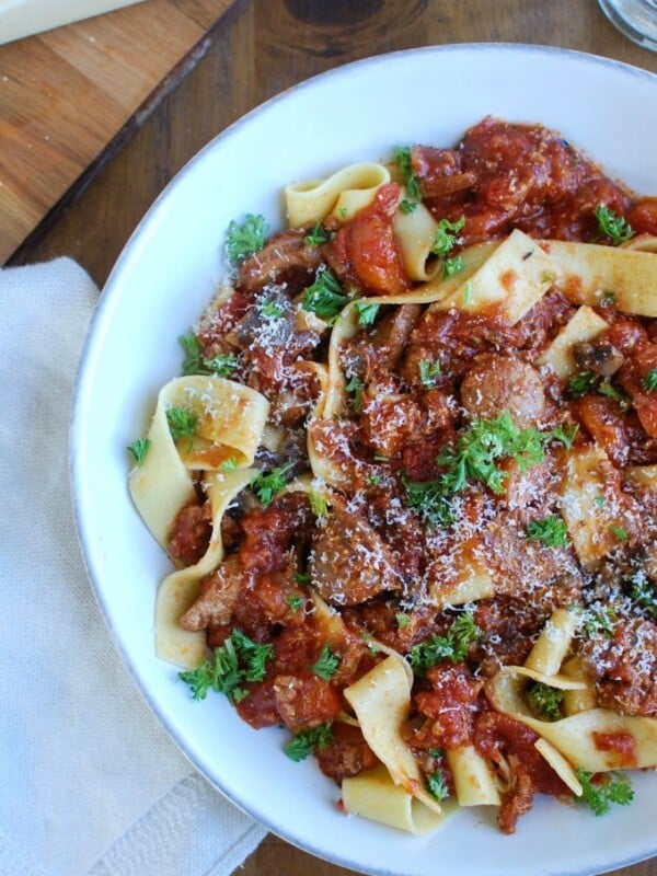 Slow Cooker Turkey Sausage Bolognese Sauce - the best sauce