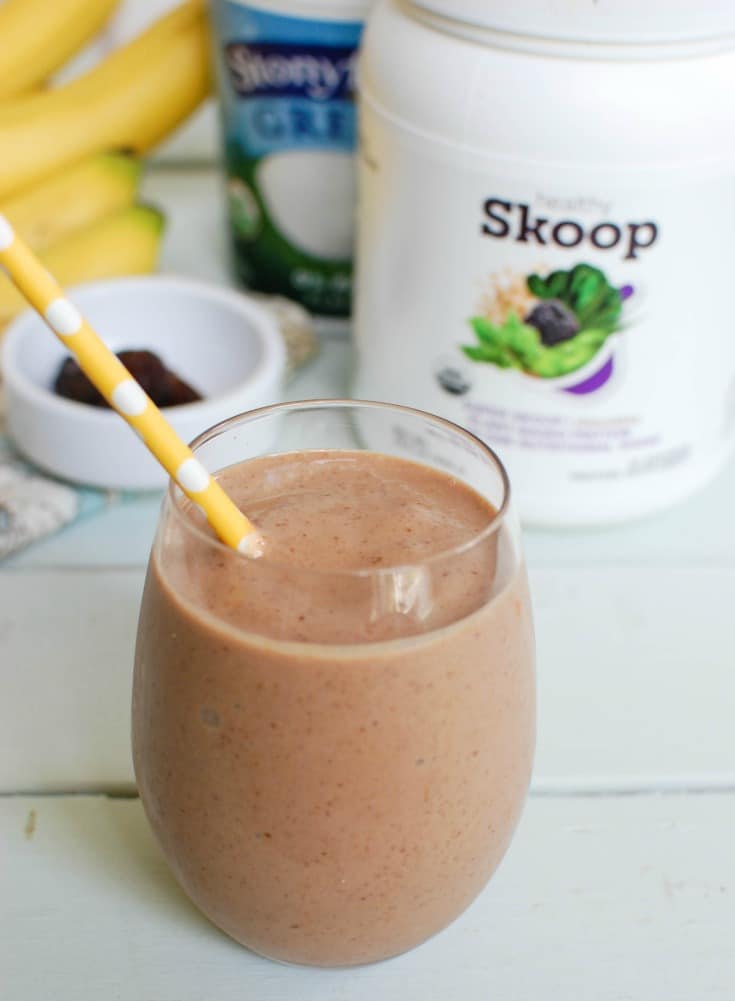Banana Date Smoothie is creamy and rich. You will think this healthy smoothie is a treat.