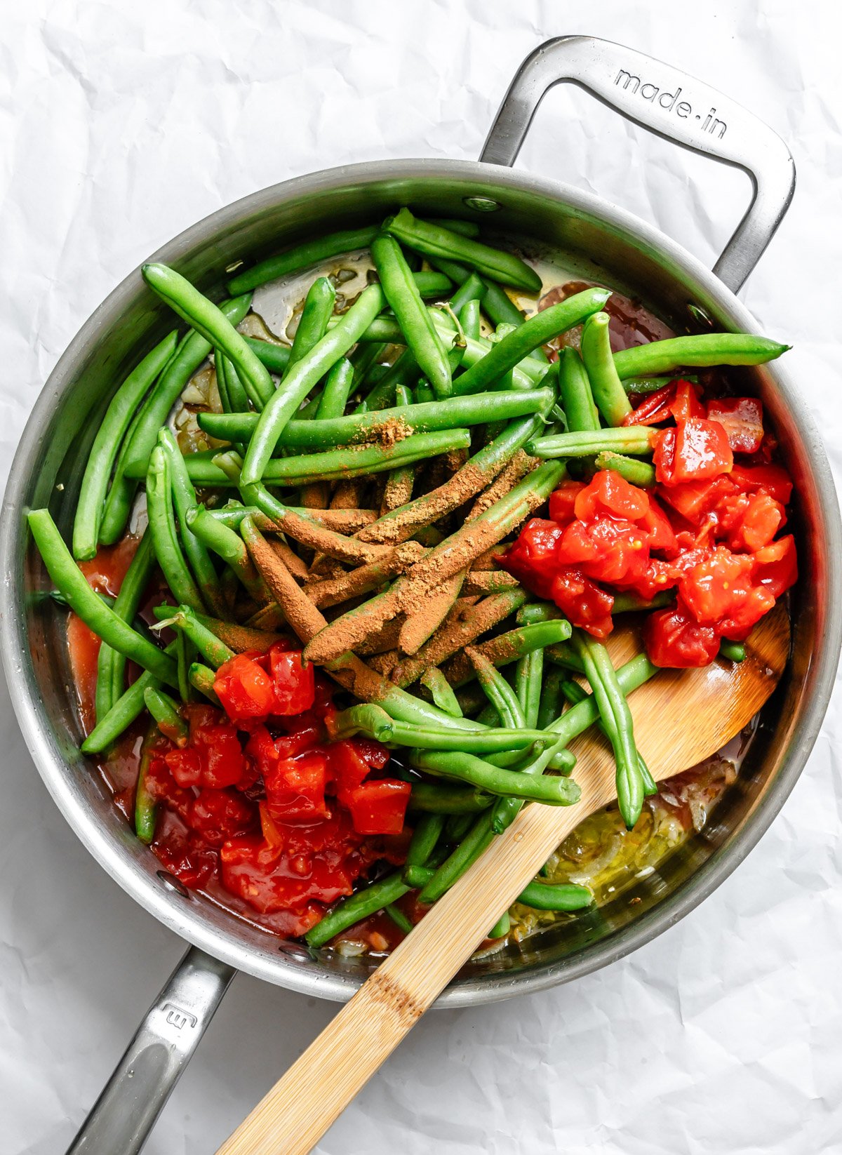 Lebanese Green Beans in a skillet 