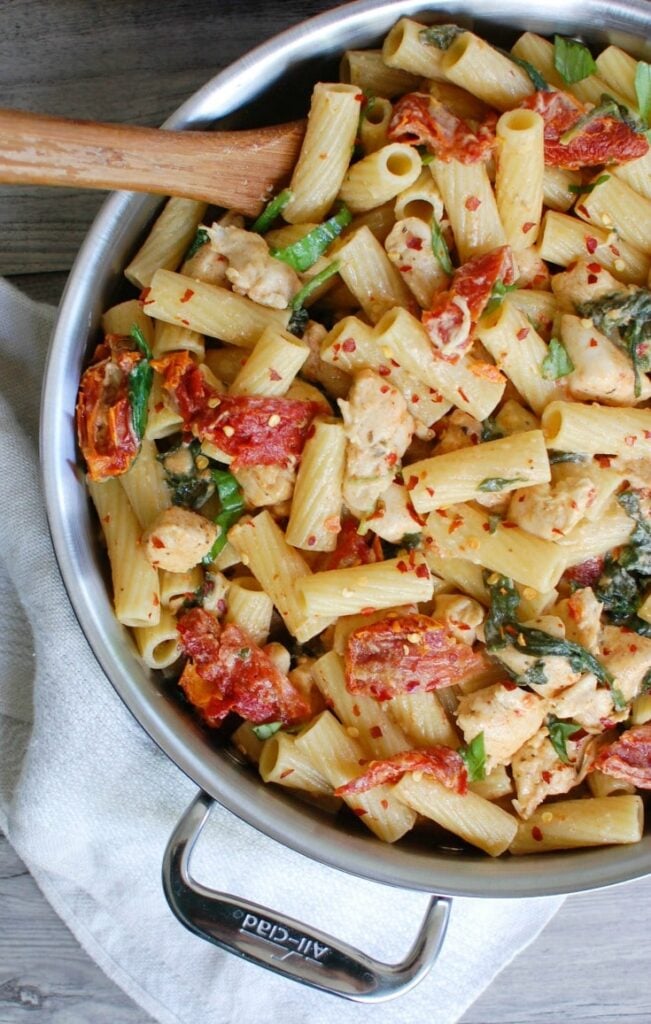 Mozzarella Chicken Pasta with Sun-dried Tomatoes is an easy and delicious meal! We love this one.
