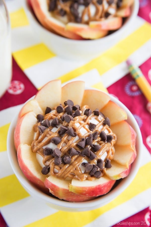 peanut-butter-chocolate-chip-cheesecake-apple-nachos-bowls-recipe-3088