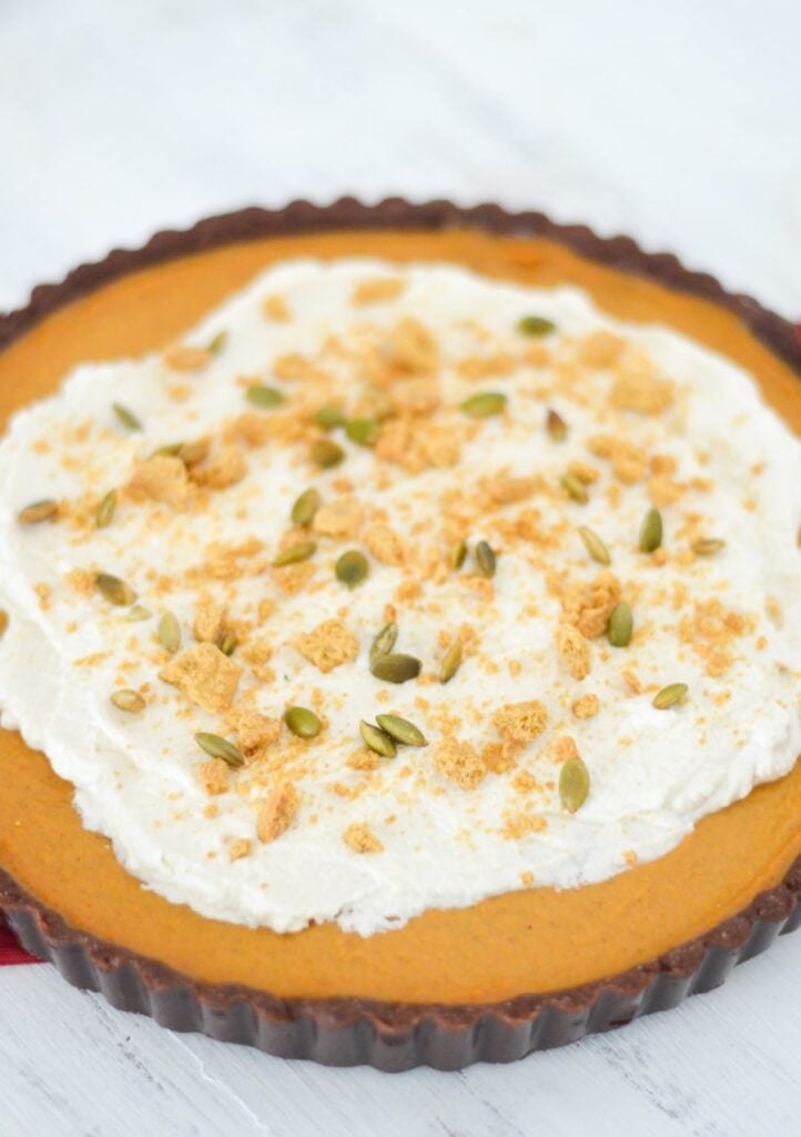 PumpkinChocolateTart-Halloween2BThanksgivingDessertRecipes-ZulkaSugar-Luci27sMorsels-5