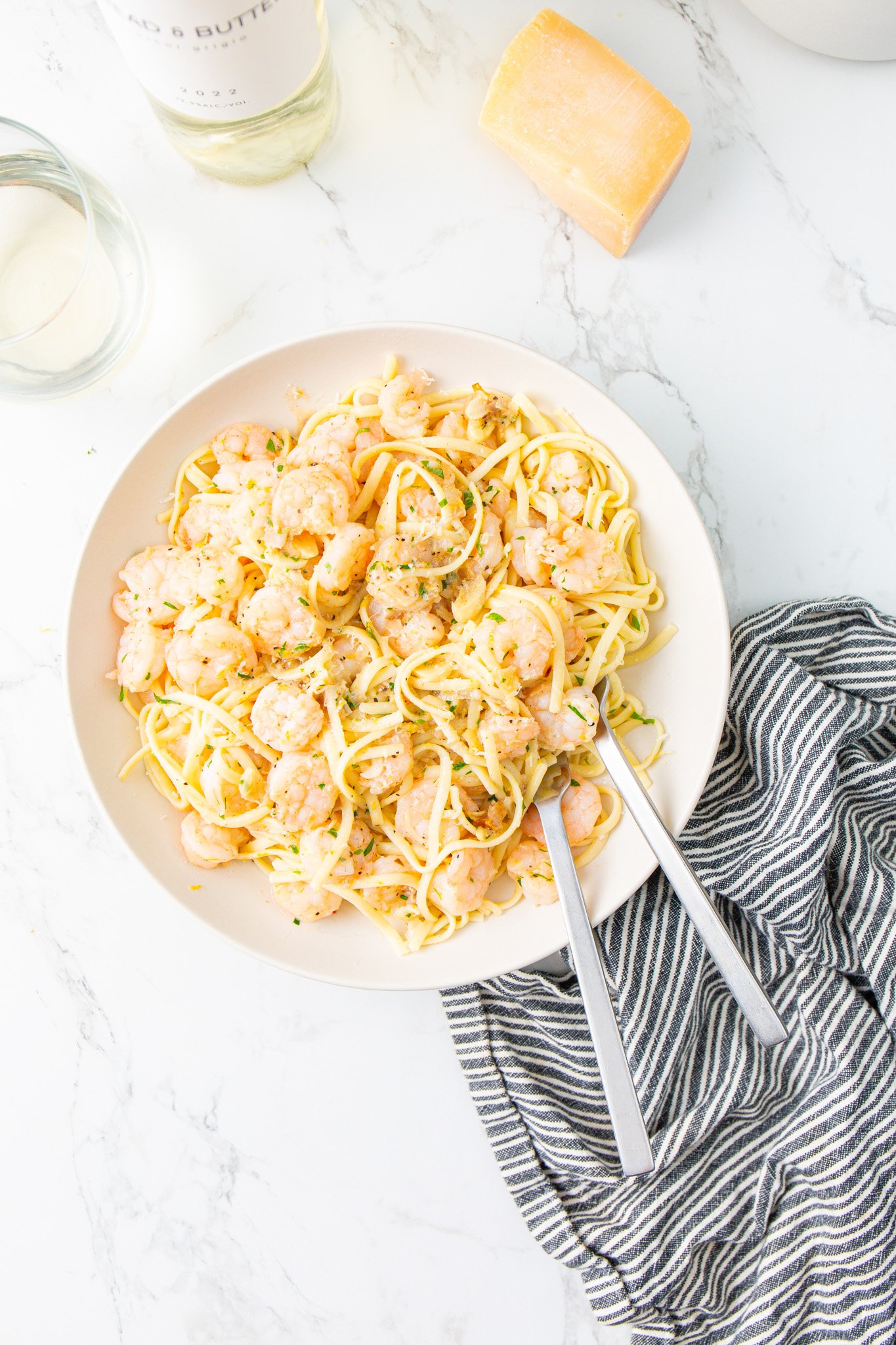 Lemon Garlic Shrimp Pasta with forks 