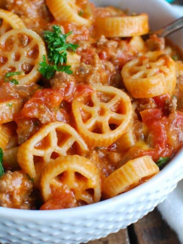 One Skillet Cheesy Hamburger Pasta 1200 x 1200