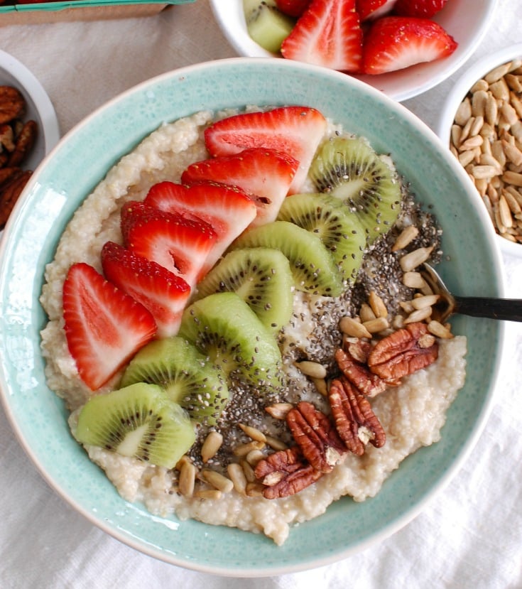 Start your day with a Strawberry Kiwi Chia Seed Oat Bran Bowl packed with fiber, grains and a delicious combination of strawberry and kiwi. This oat bran bowl can be eaten cold or warm and you can top it with your favorite ingredients. 