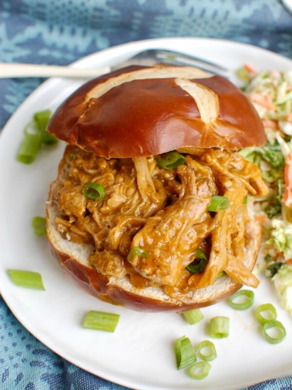 How to Make Pork Tenderloin in the Slow Cooker Sandwich
