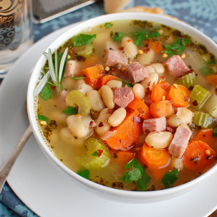 White Bean Soup and Ham with bread
