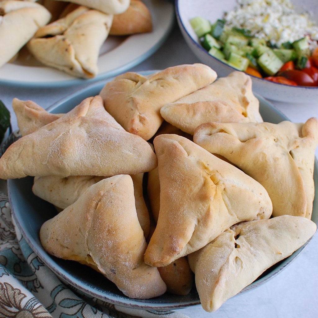Lebanese Meat Pie Recipe with salad 