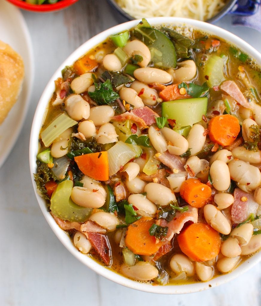Tuscan Bean Soup with white beans 