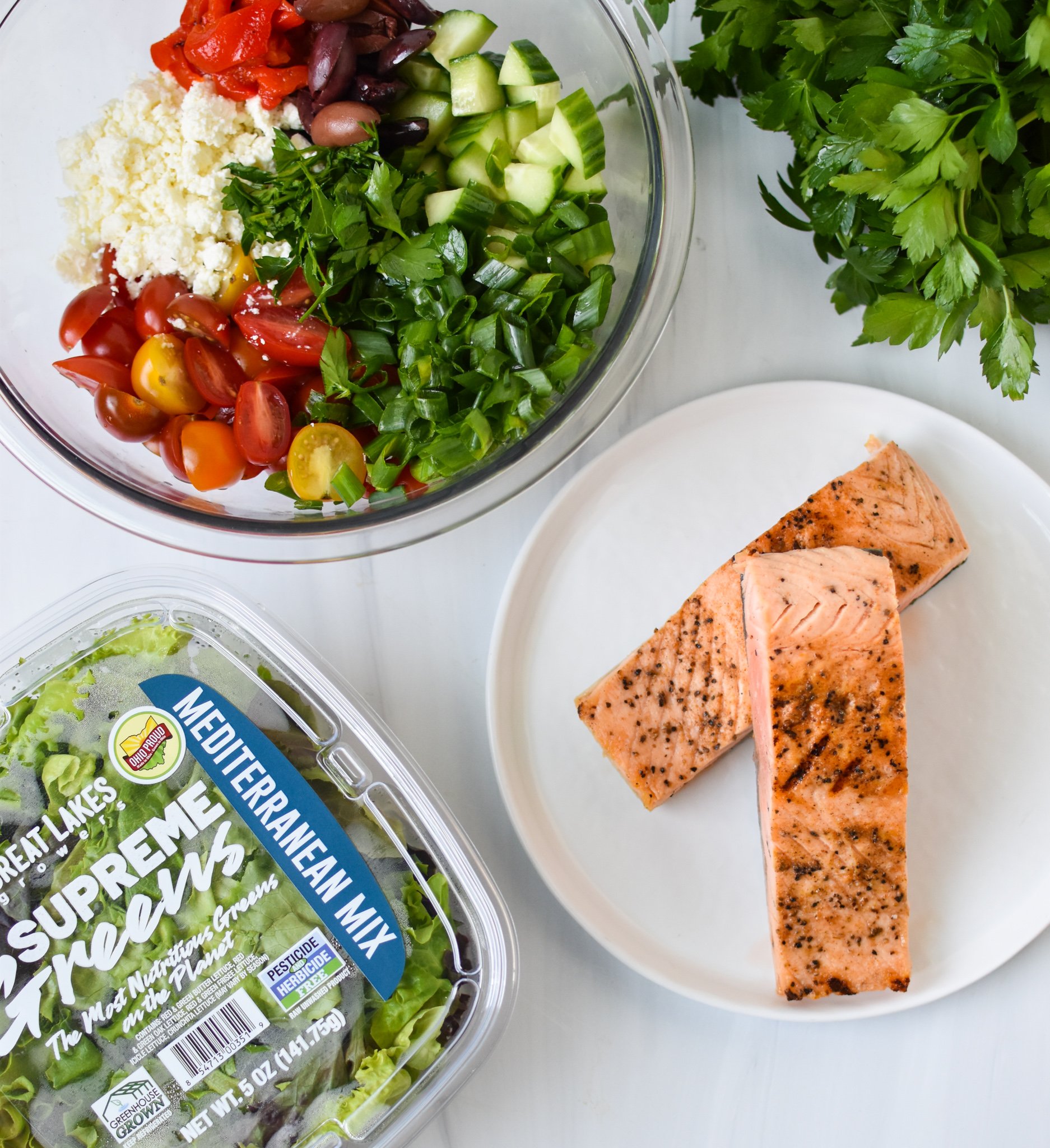 Mediterranean Salmon Bowl ingredients. 