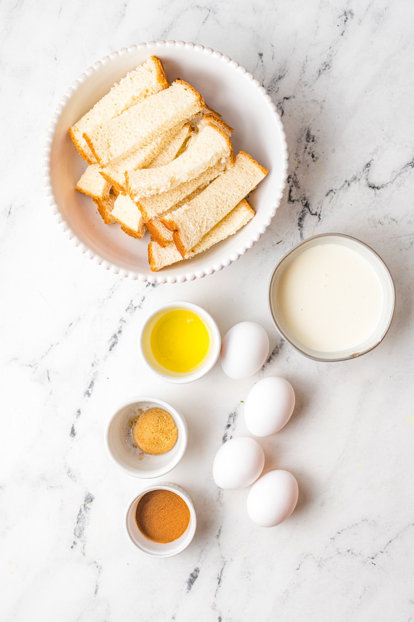 Air Fryer French Toast Sticks ingredients. 