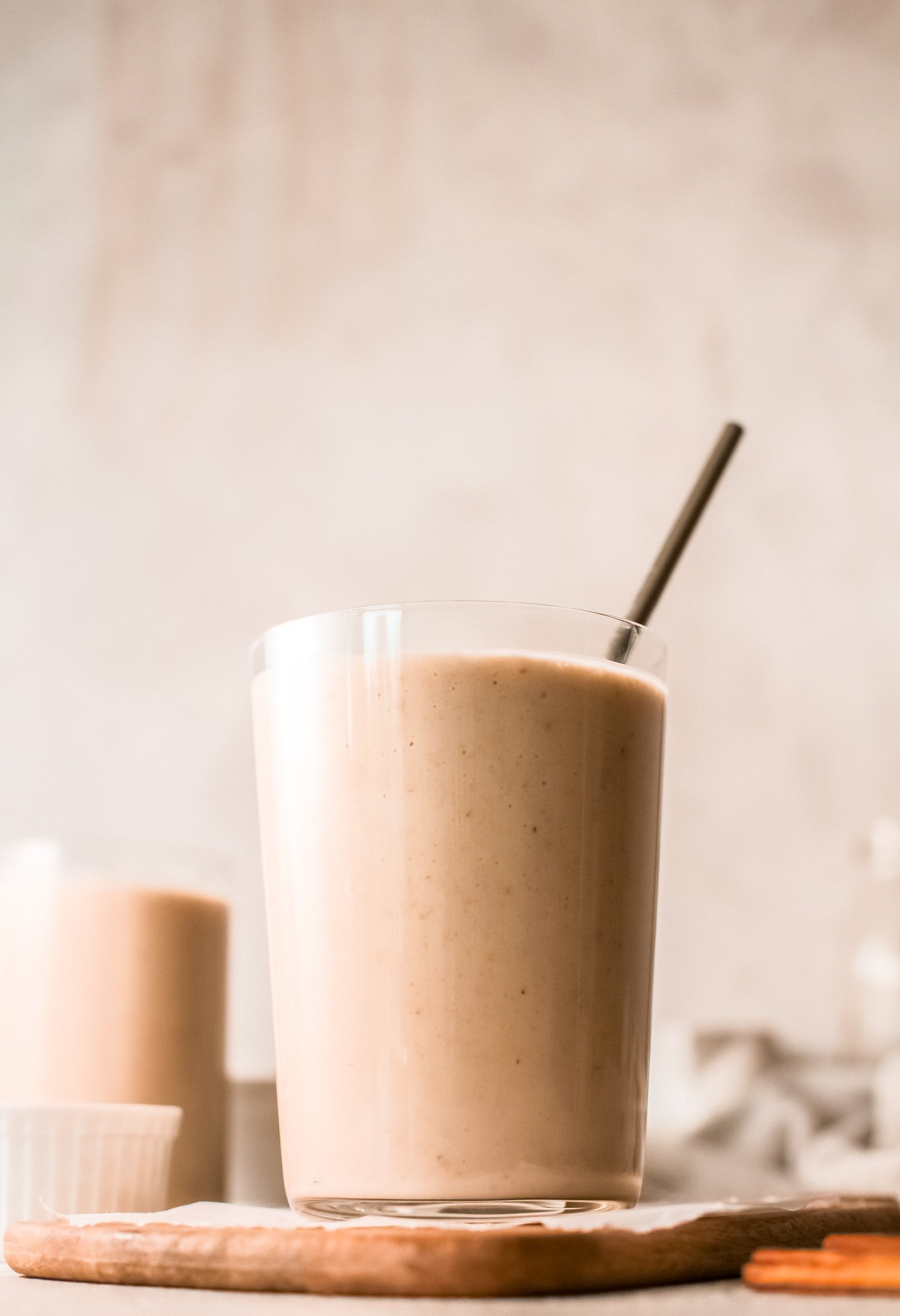 Oat Smoothie Recipe with straw.