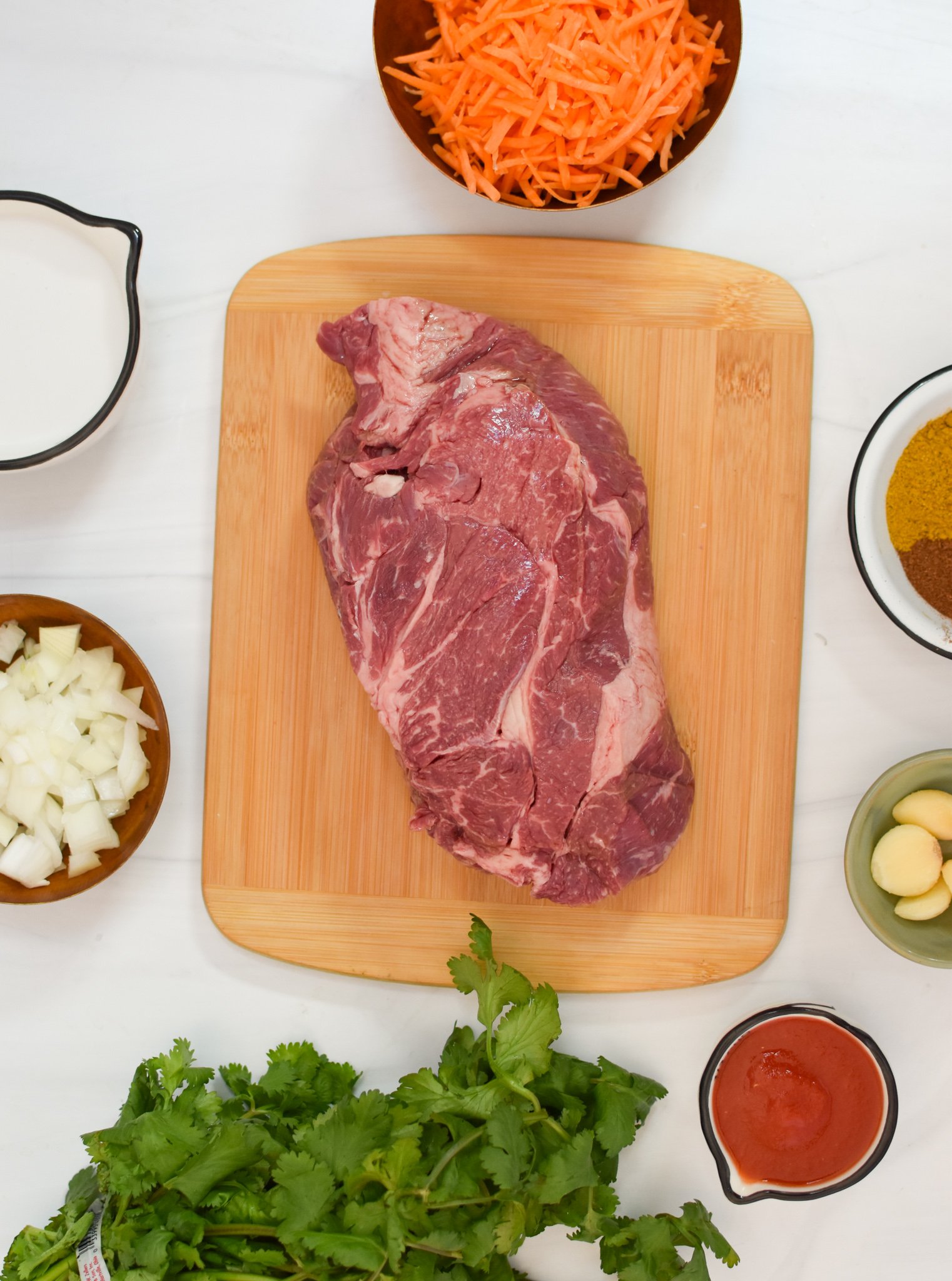 Slow Cooker Beef Curry ingredients. 