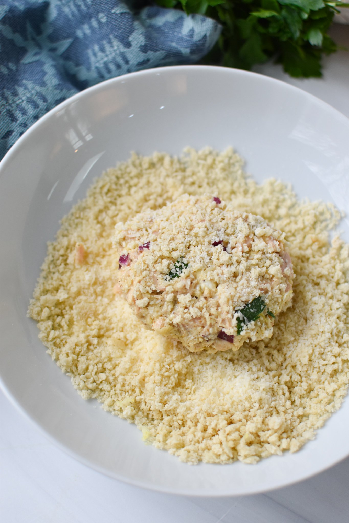 Mediterranean Tuna Patties Recipe with breadcrumbs. 