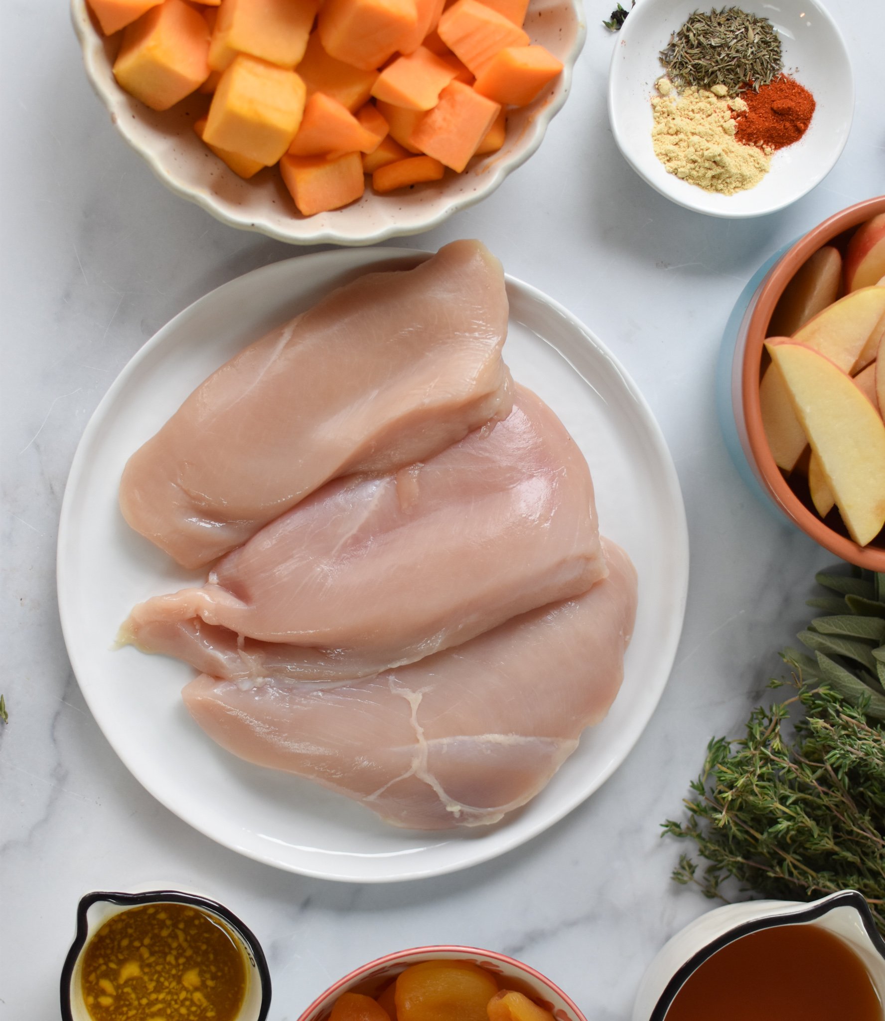 Crockpot Apple Chicken Breast Recipe ingredients.