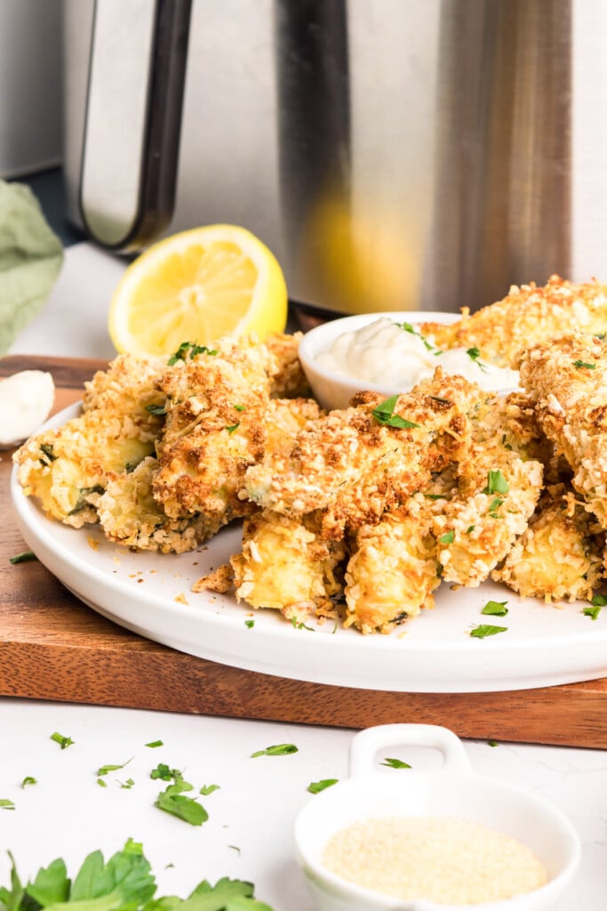 Air Fryer Zucchini Fries with air fryer 