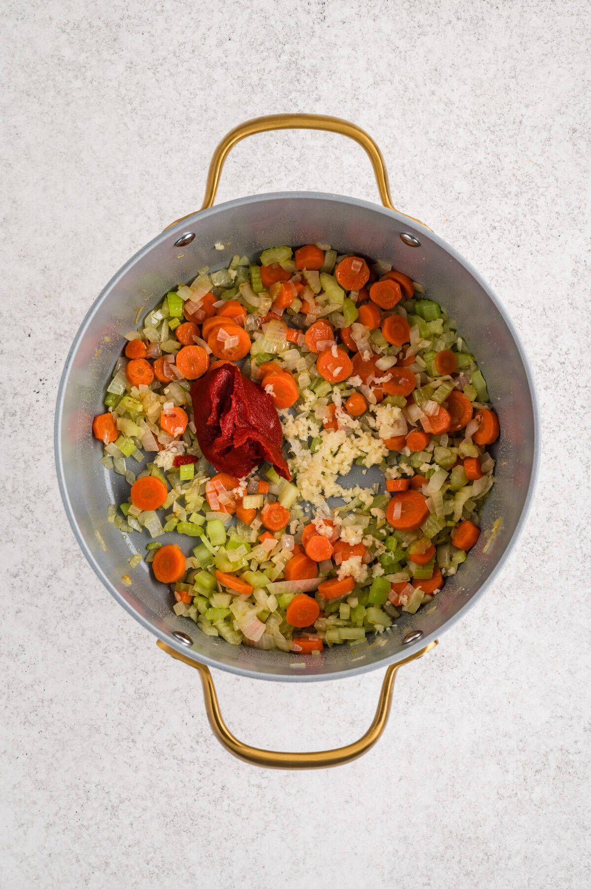 Vegetarian Tortellini Soup in a pot