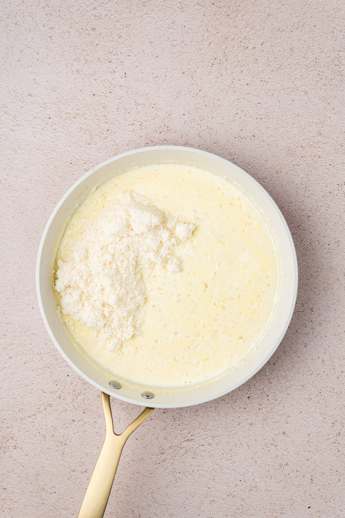 Easy Weeknight Salmon Alfredo Pasta Recipe