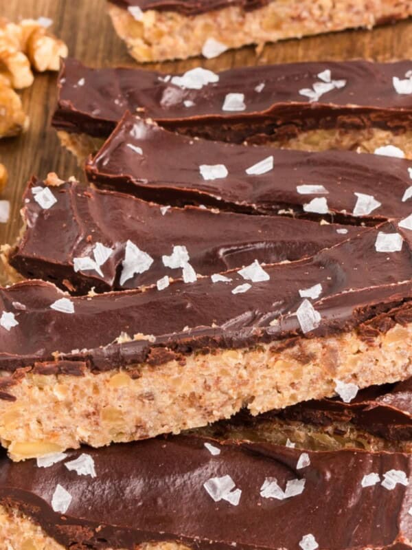 No-Bake Chocolate Walnut Date Bars